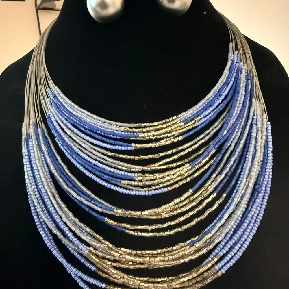 Vintage Colorful Beaded Necklace and earrings 
6 necklaces 
2 earrings - Picture 6 of 16